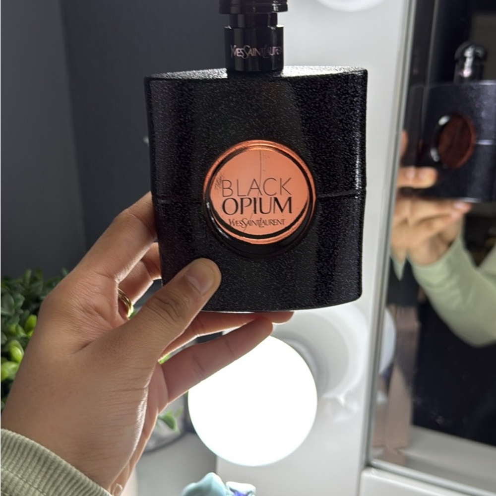 Yves Saint Laurent Black Opium Eau de Parfum